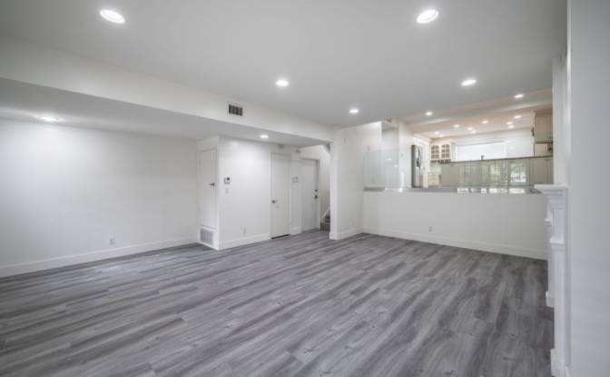 Condo for Sale 13220 Admiral Ave, Marina Del Rey. Photo#6 Condo for Sale 13220 Admiral Ave, Marina Del Rey. Photo#6