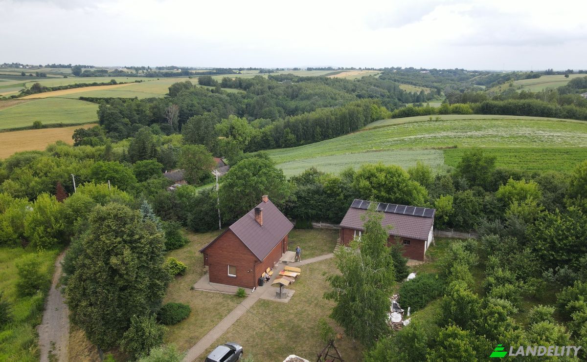 Single Family Home for Sale Karwow 32, 27-500, Jagnin, Opatow County, Swietokrzyskie Voivodeship, Poland. Photo 1