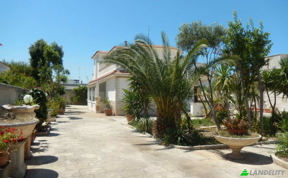 Villa for Sale Residence Andromeda, 70054 Le Macchie BA, Le Macchie, Metropolitan City of Bari, Apulia, Italy. Photo 3