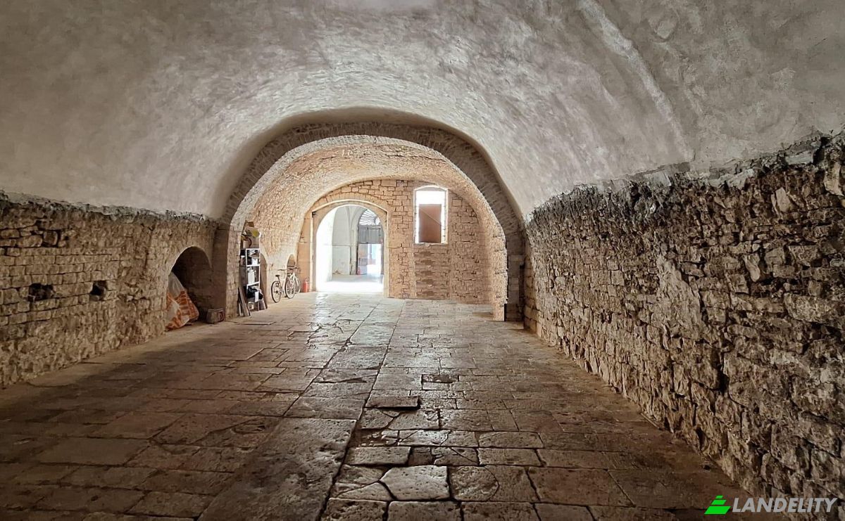 Single Family Home for Sale Via Molfetta, 70054 Giovinazzo BA, Giovinazzo, Metropolitan City of Bari, Apulia, Italy. Photo 9