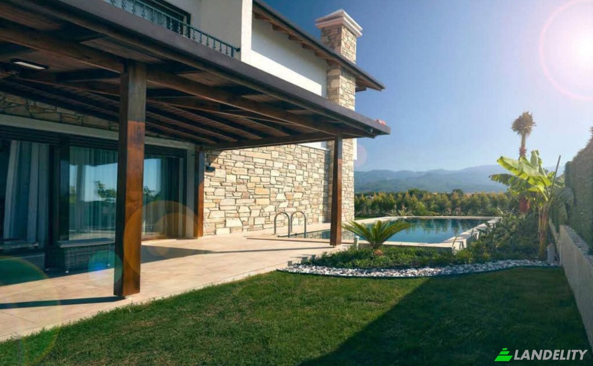 Villa for Sale Davutlar Mh, Ataturk Cd No:127, 09430 Kusadasi Aydin, Kusadasi Aydin, Kusadasi, Aydin, Turkiye. Photo 8