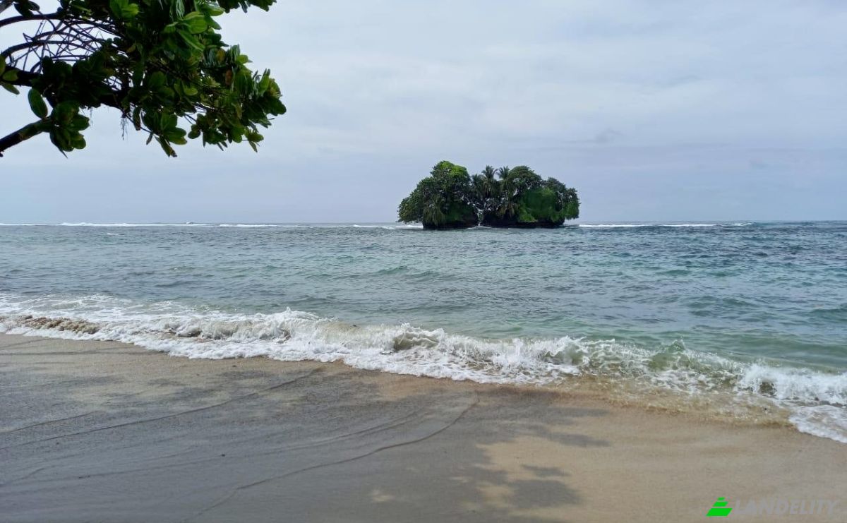 Investing/Development for Sale Parque Nacional Isla Bastimentos, Bastimento, Provincia de Bocas del Toro, Bastimentos Island, Bocas del Toro District, Bocas del Toro Province, Panama. Photo 9