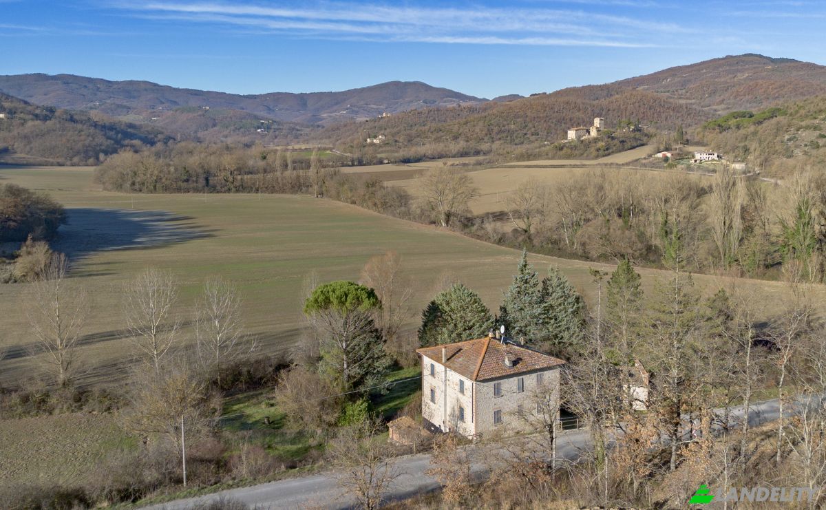 Villa for Sale Str Colle Umberto, Ponte Nese, 112, 06133 Perugia PG, Perugia, Province of Perugia, Umbria, Italy. Photo 1