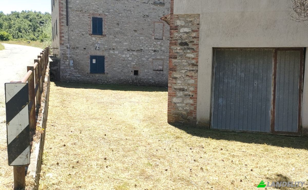 Villa for Sale Str Colle Umberto, Ponte Nese, 112, 06133 Perugia PG, Perugia, Province of Perugia, Umbria, Italy. Photo 2