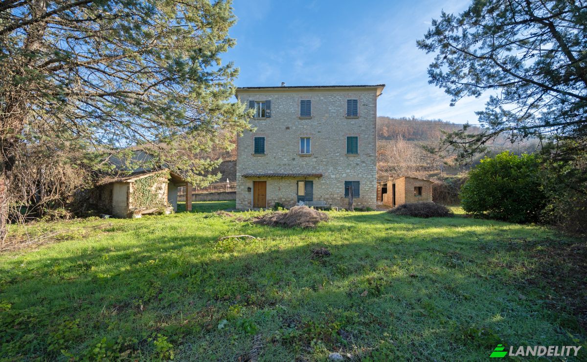 Villa for Sale Str Colle Umberto, Ponte Nese, 112, 06133 Perugia PG, Perugia, Province of Perugia, Umbria, Italy. Photo 3