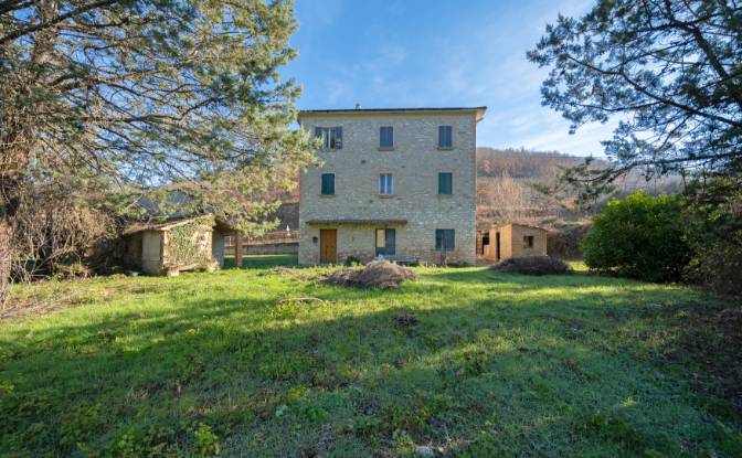 Villa for Sale Str Colle Umberto, Ponte Nese, 112. Photo#3 Villa for Sale Str Colle Umberto, Ponte Nese, 112. Photo#3