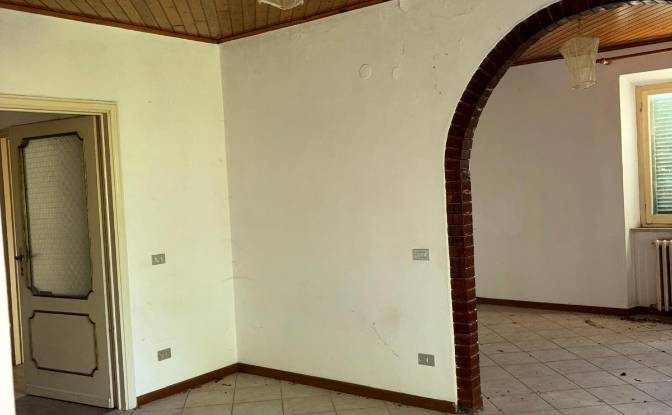 Villa for Sale Str Colle Umberto, Ponte Nese, 112. Photo#5 Villa for Sale Str Colle Umberto, Ponte Nese, 112. Photo#5