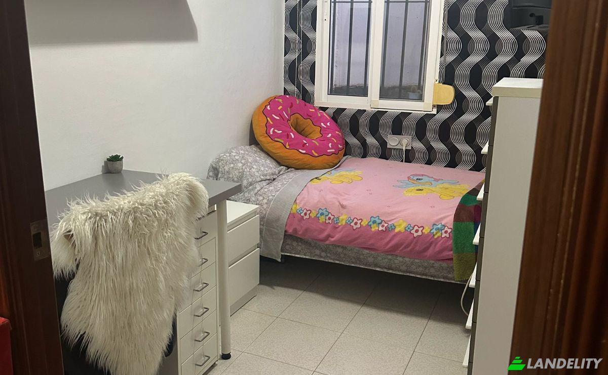 Townhouse for Sale C Alcalde Romero Raggio, Carretera de Cadiz, Malaga, Andalusia, Spain. Photo 8