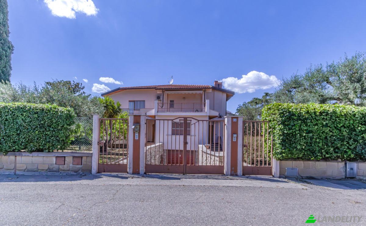 Villa for Sale Via del Giardino, 01014 Montalto di Castro VT, Montalto di Castro, Province of Viterbo, Lazio, Italy. Photo 1