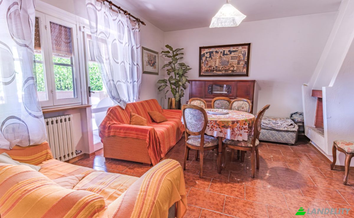 Villa for Sale Via del Giardino, 01014 Montalto di Castro VT, Montalto di Castro, Province of Viterbo, Lazio, Italy. Photo 2