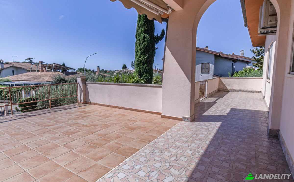 Villa for Sale Via del Giardino, 01014 Montalto di Castro VT, Montalto di Castro, Province of Viterbo, Lazio, Italy. Photo 17