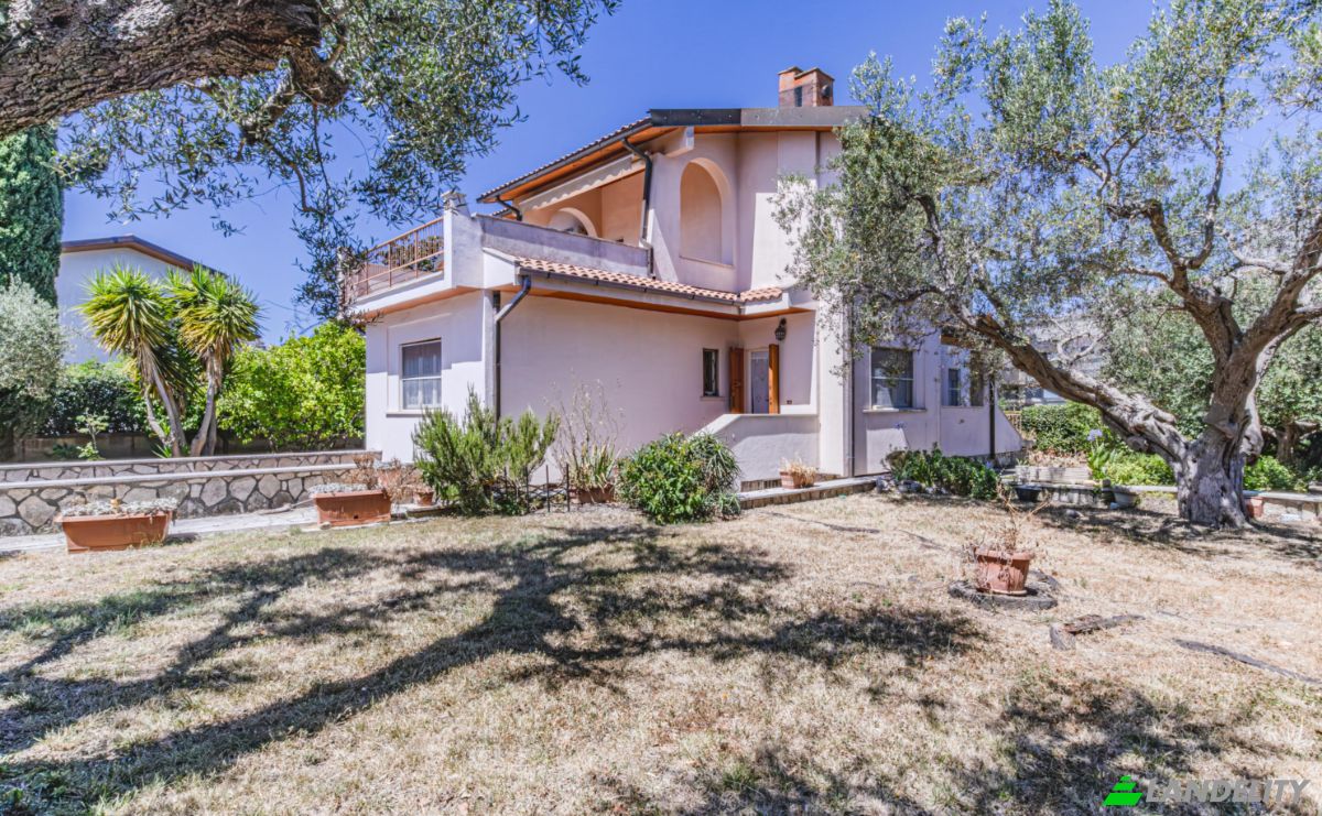 Villa for Sale Via del Giardino, 01014 Montalto di Castro VT, Montalto di Castro, Province of Viterbo, Lazio, Italy. Photo 19