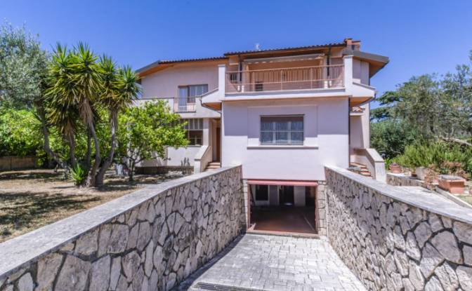 Villa for Sale Via del Giardino. Photo#21