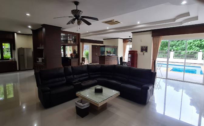 Villa for Sale 18 143 Soi Sreekor, Tambon Kathu. Photo#12 Villa for Sale 18 143 Soi Sreekor, Tambon Kathu. Photo#12