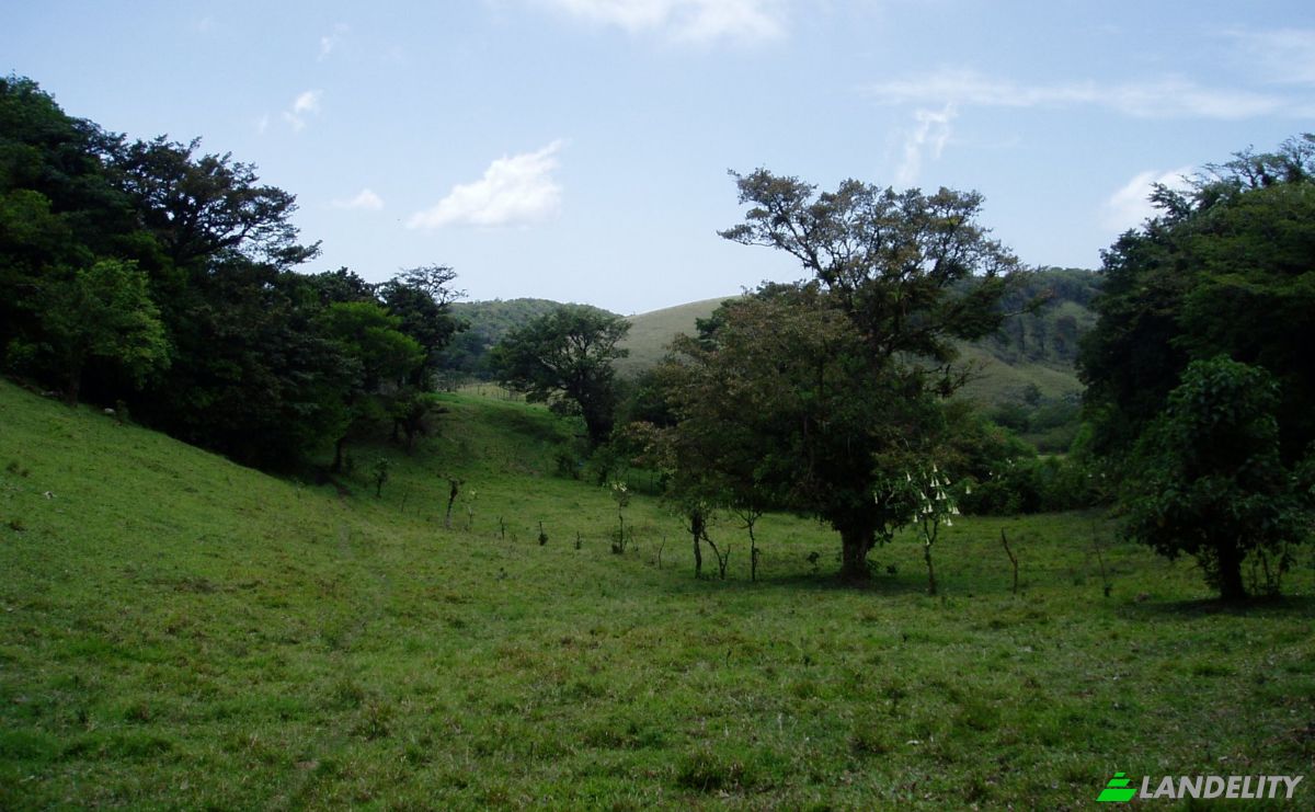 Land Lot for Sale Via Sin Nombre, Provincia de Guanacaste, Tilaran, Guanacaste Province, Costa Rica. Photo 13