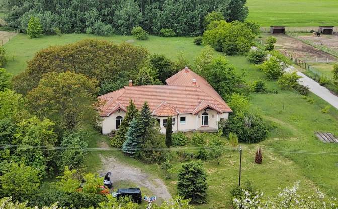 Villa for Sale Aba, Abai, Fejer, Hungary. Photo#2 Villa for Sale Aba, Abai, Fejer, Hungary. Photo#2