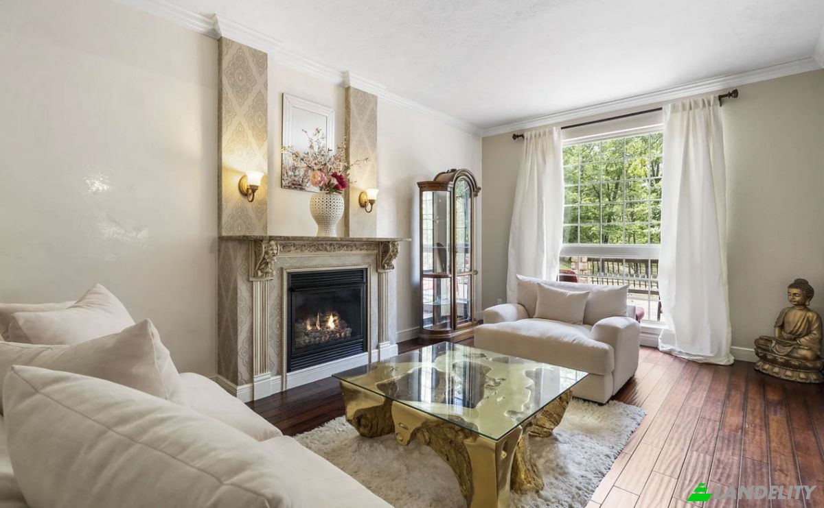 Single Family Home for Sale 200 Barnes Ln, Branson, MO 65616, USA, MARVEL CAV PK, Taney County, Missouri, United States. Photo 5