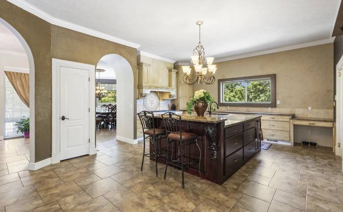 Single Family Home for Sale 200 Barnes Ln, Branson. Photo#8