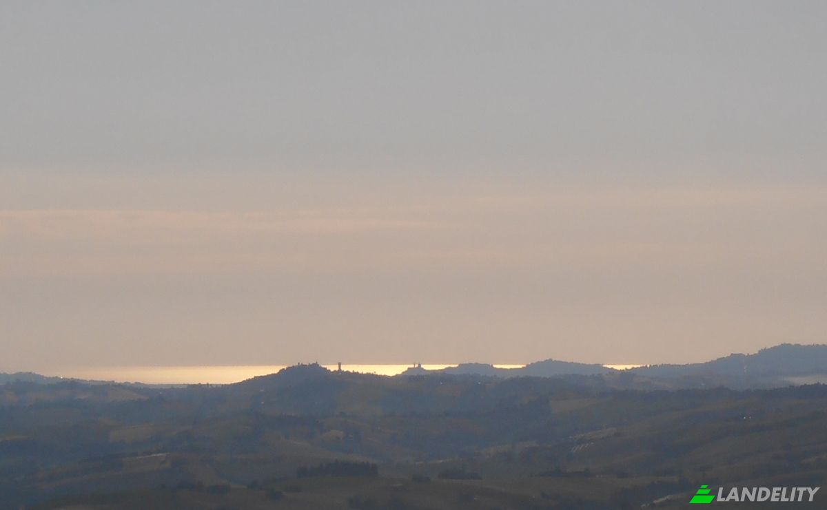 Farm/Ranch for Sale Campi Lunghi, 62011 Cingoli MC, Cingoli, Province of Macerata, Marche, Italy. Photo 2