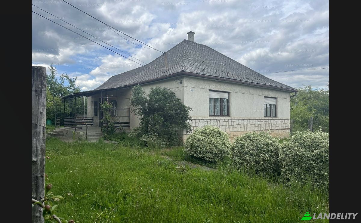 Single Family Home for Sale Bodrogkisfalud, Tokaj District, Borsod-Abauj-Zemplen, Hungary, Ady telep 10, 3917 Hungary. Photo 1