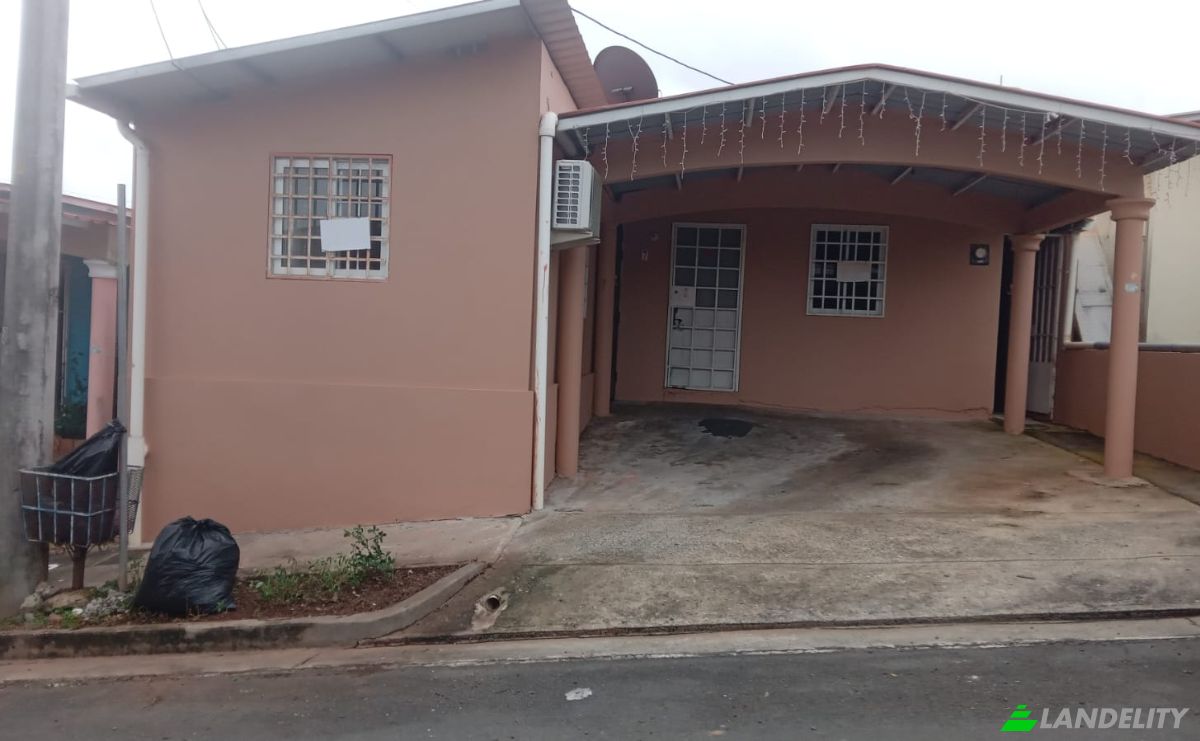 Single Family Home for Sale T 4-382, Nuevo Chorrillo, Arraijan District, Panama Oeste Province, Panama, Provincia de Panama Oeste. Photo 1