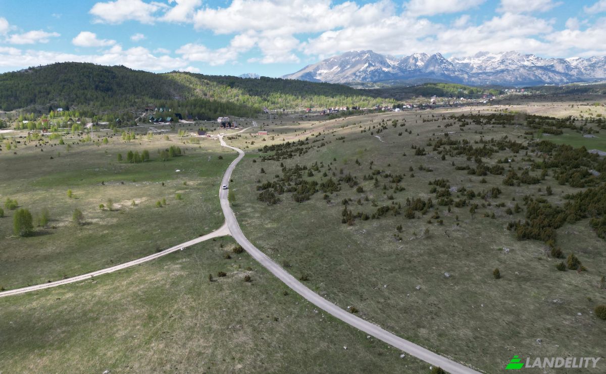 Land Lot for Sale Neimenovani Put, Tepacko Polje, Zabljak Municipality, Montenegro. Photo 4