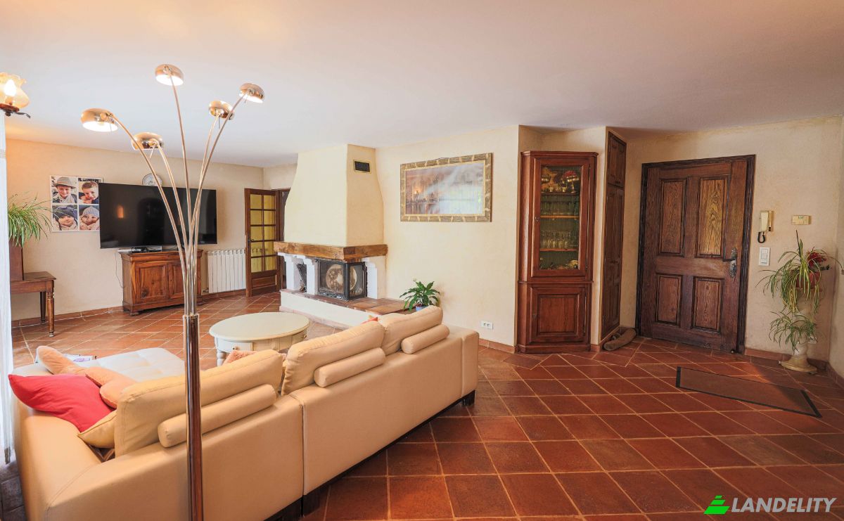 Single Family Home for Sale 288 Chem du Prignon, 06530 Saint-Cezaire-sur-Siagne, Saint-Cezaire-sur-Siagne, Alpes-Maritimes, Provence-Alpes-Cote dAzur, France. Photo 15
