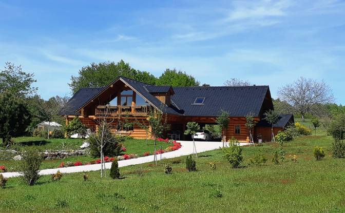 Cabin/Cottage for Sale - Saint-Martin-la-Meanne, France