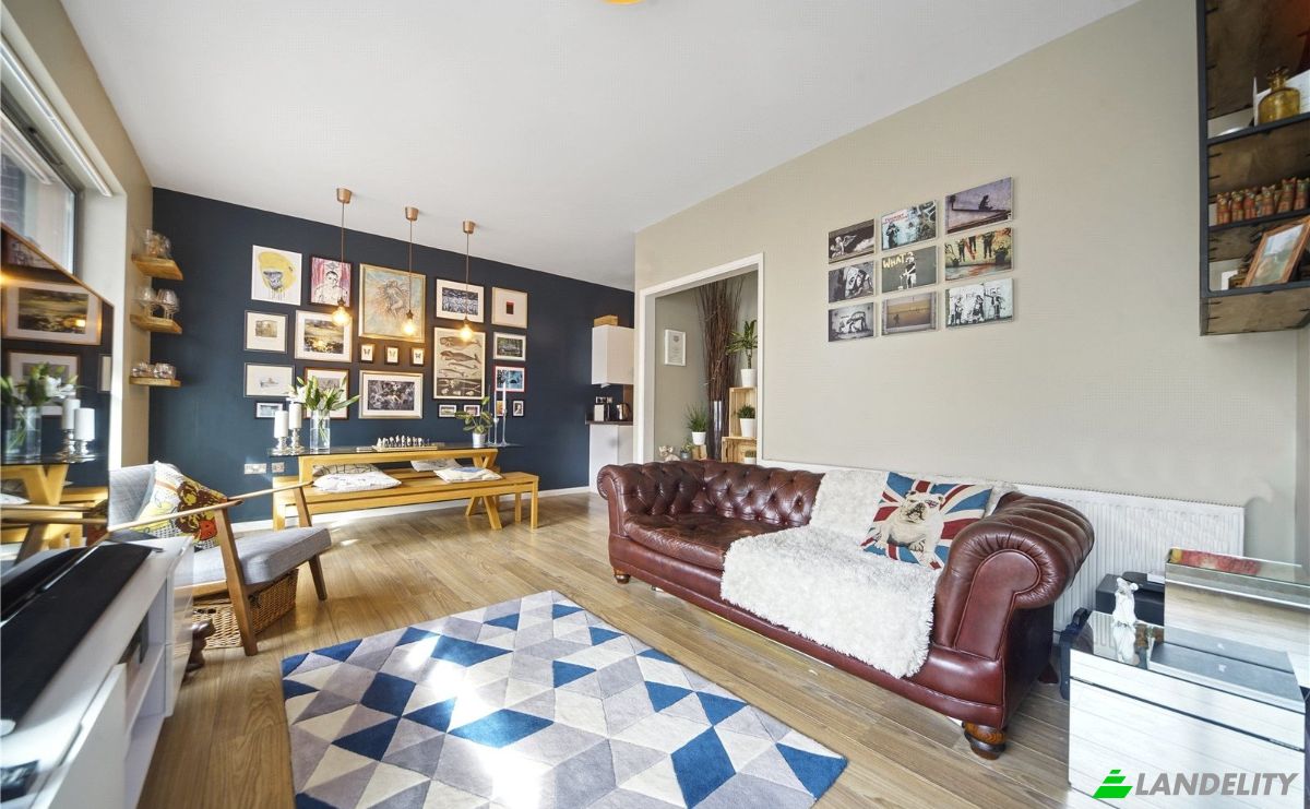 Apartment for Rent R Arco do Carvalhao 38, 1070-009 Lisboa, Lisbon, Portugal. Photo 16