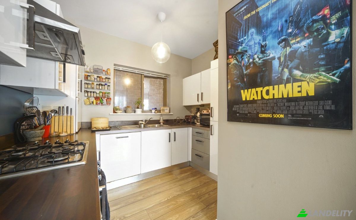 Apartment for Rent R Arco do Carvalhao 38, 1070-009 Lisboa, Lisbon, Portugal. Photo 7