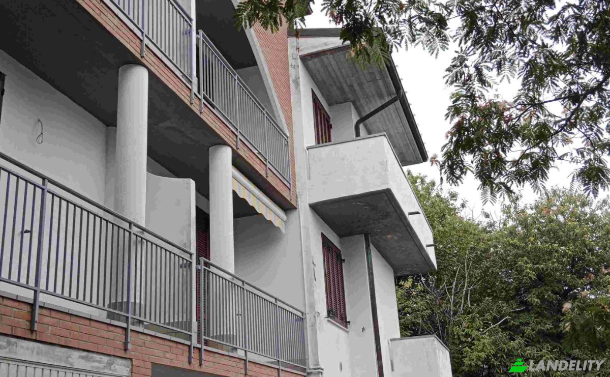 Apartment for Sale Via Paolo Borsellino, 43030 Bore PR, Bore, Province of Parma, Emilia-Romagna, Italy. Photo 12