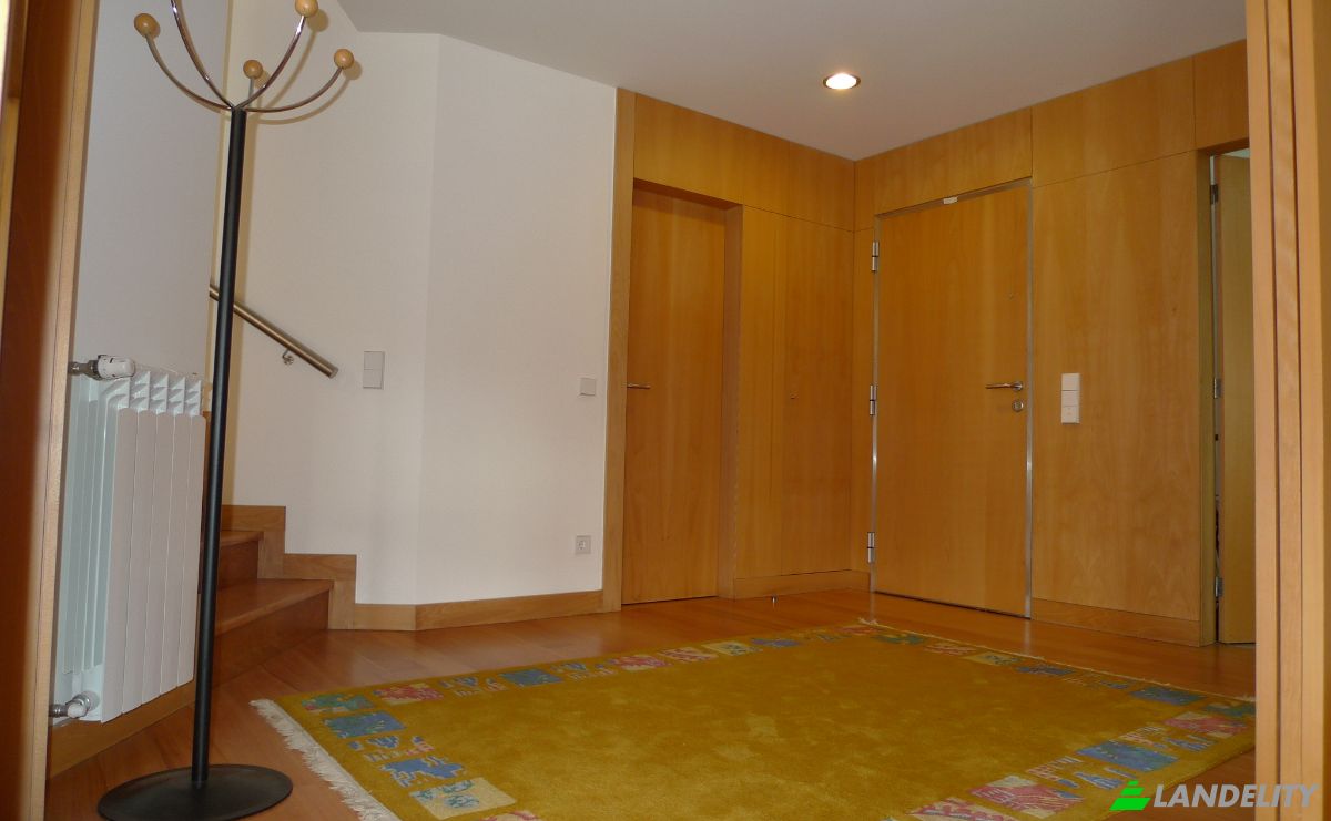 Apartment for Sale R do Aleixo 259, 4150-042 Porto, Porto, Porto District, Portugal. Photo 10