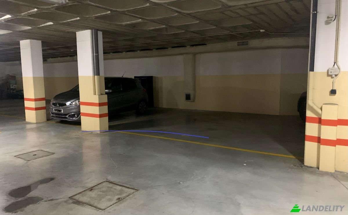 Apartment for Sale R do Aleixo 259, 4150-042 Porto, Porto, Porto District, Portugal. Photo 16