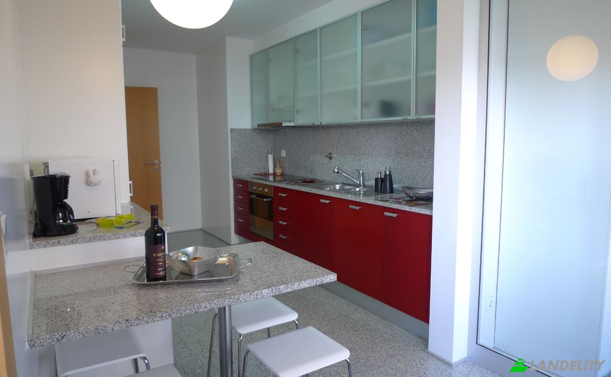 Apartment for Sale R do Aleixo 259, 4150-042 Porto, Porto, Porto District, Portugal. Photo 3