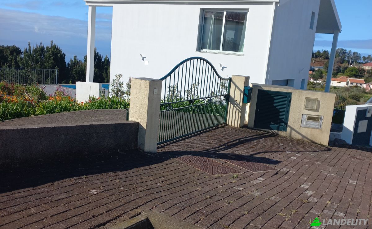 Single Family Home for Sale Impasse do Estaleiro 33, 9370-063 Arco da Calheta, Arco da Calheta, Calheta, Madeira, Portugal. Photo 3