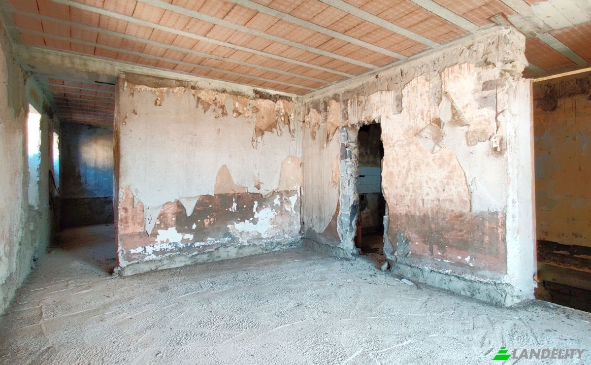 Single Family Home for Sale Via S Lucia, 81057 San Giuliano CE, San Giuliano, Province of Caserta, Campania, Italy. Photo 11