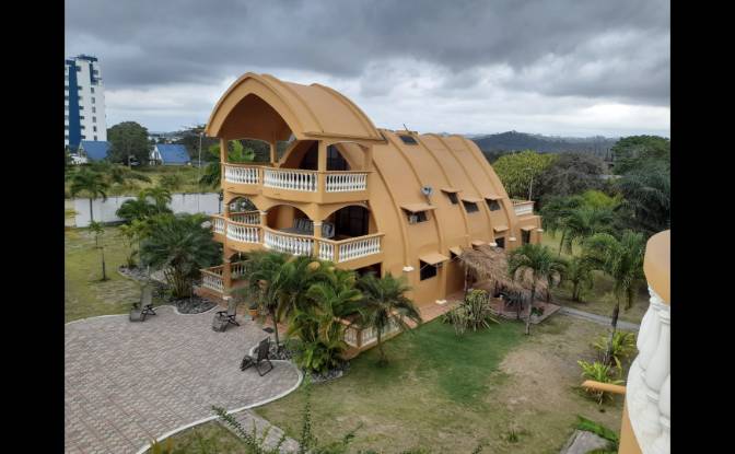 Business for Sale - Tonsupa, Ecuador
