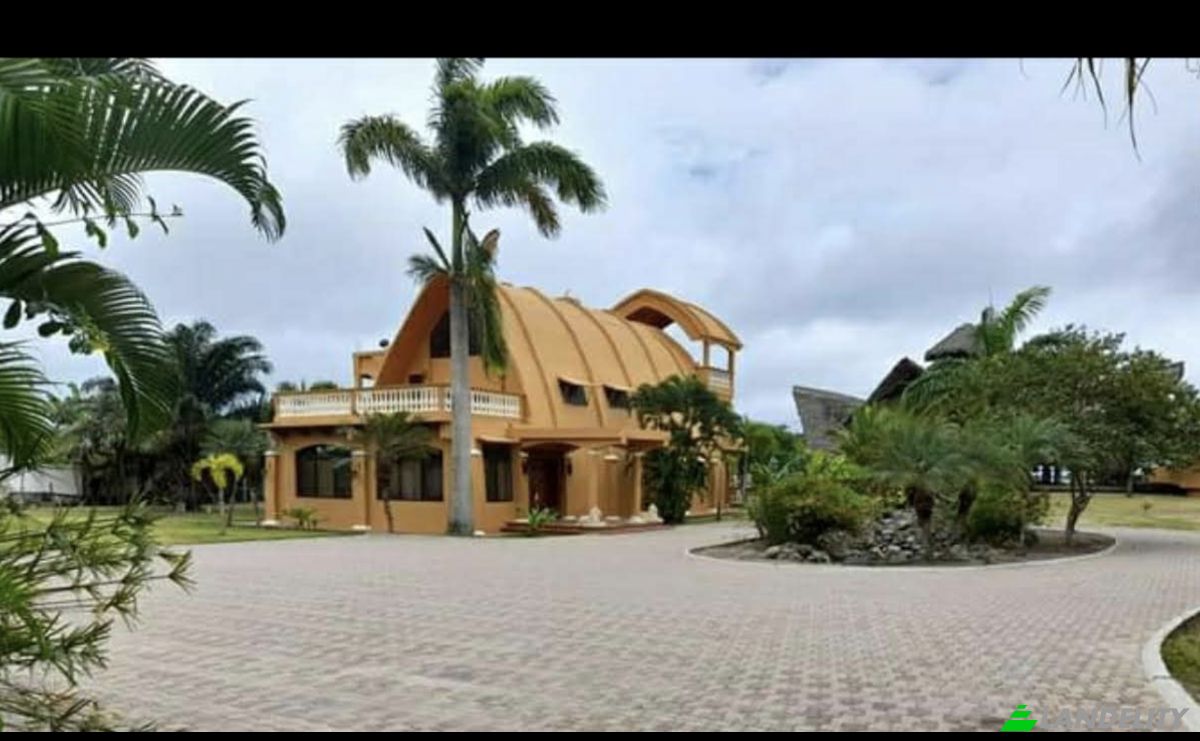 Business for Sale Liguria, Tonsupa, Atacames Canton, Esmeraldas, Ecuador. Photo 6