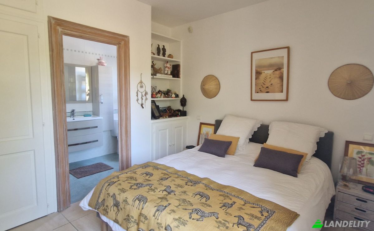 Villa for Sale 33 Rue Jacques Brel, 30700 Saint-Hippolyte-de-Montaigu, Saint-Hippolyte-de-Montaigu, Gard, Occitanie, France. Photo 13