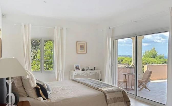 Villa for Sale 33 Rue Jacques Brel. Photo#9