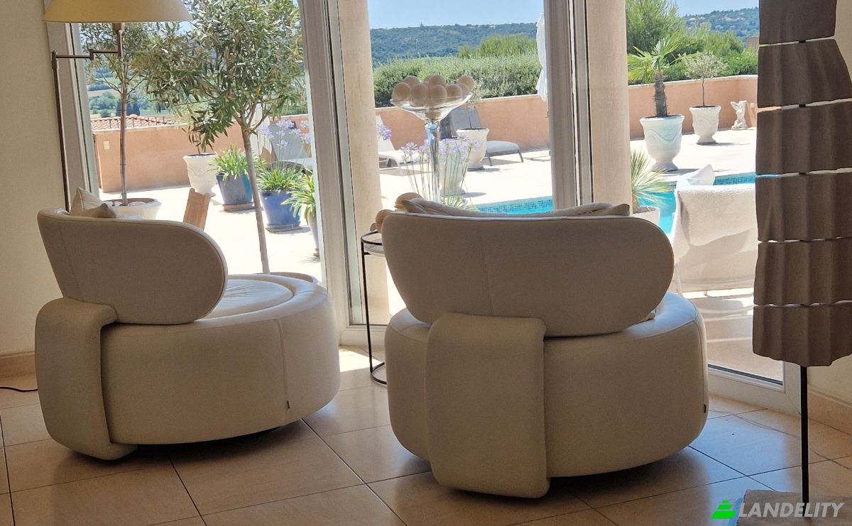 Villa for Sale 33 Rue Jacques Brel, 30700 Saint-Hippolyte-de-Montaigu, Saint-Hippolyte-de-Montaigu, Gard, Occitanie, France. Photo 3