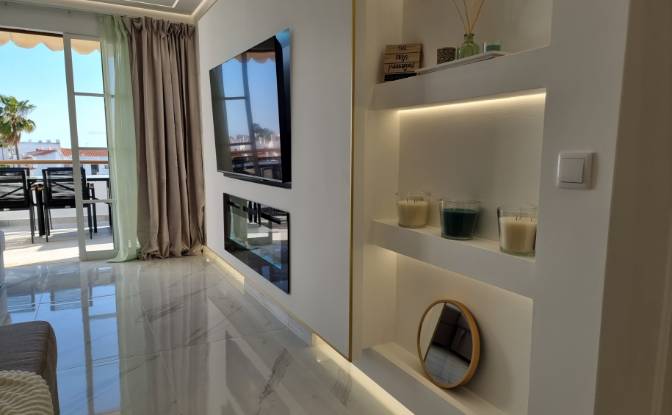 Appartement Te koop R Alves Redol 103. Foto#2
