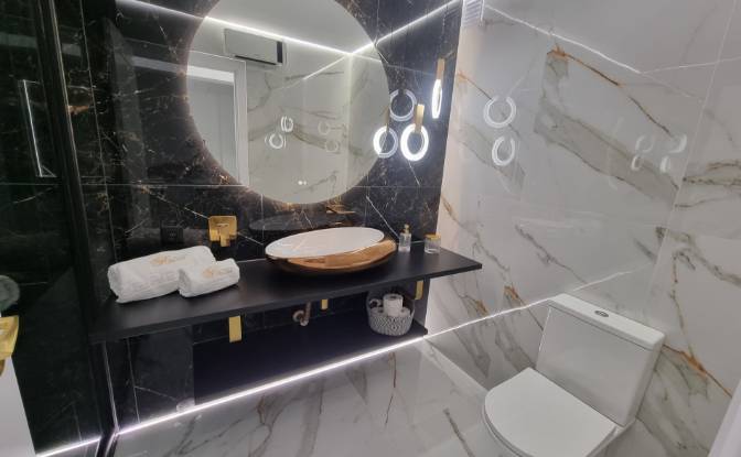 Appartement Te koop R Alves Redol 103. Foto#19