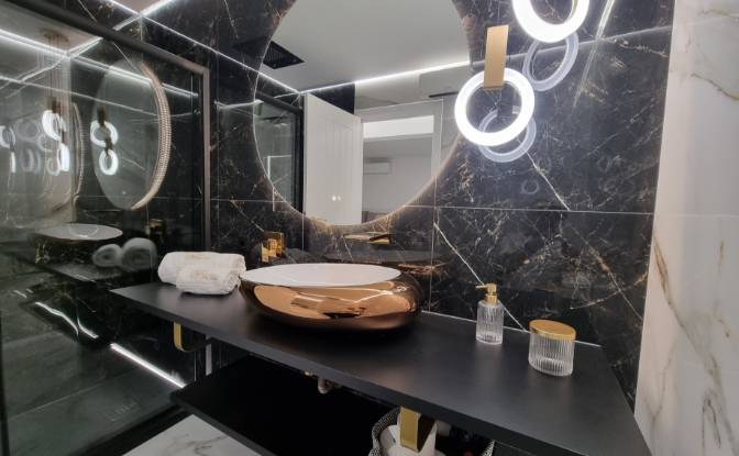 Appartement Te koop R Alves Redol 103. Foto#21
