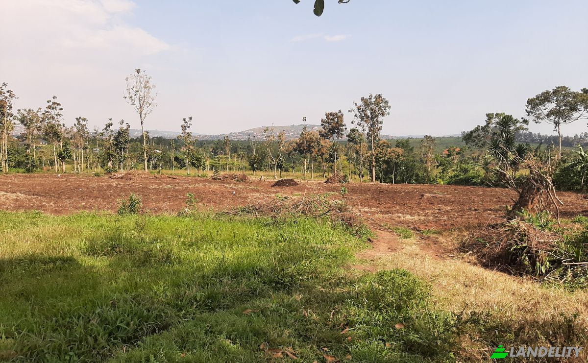 Investing/Development for Sale Nsimbe, Mpigi, Central Region, Uganda. Photo 4