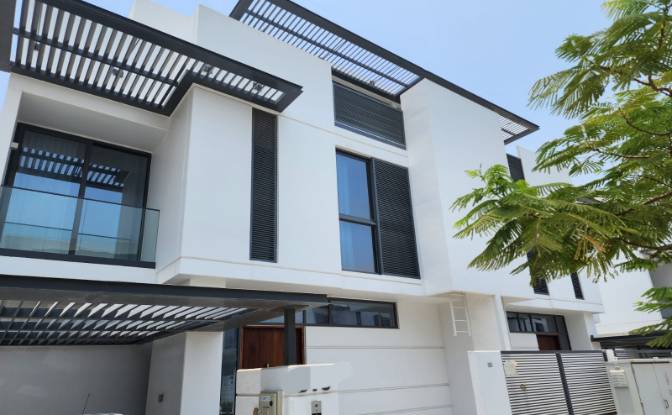 Villa for Sale - Al Hamryyah, United Arab Emirates