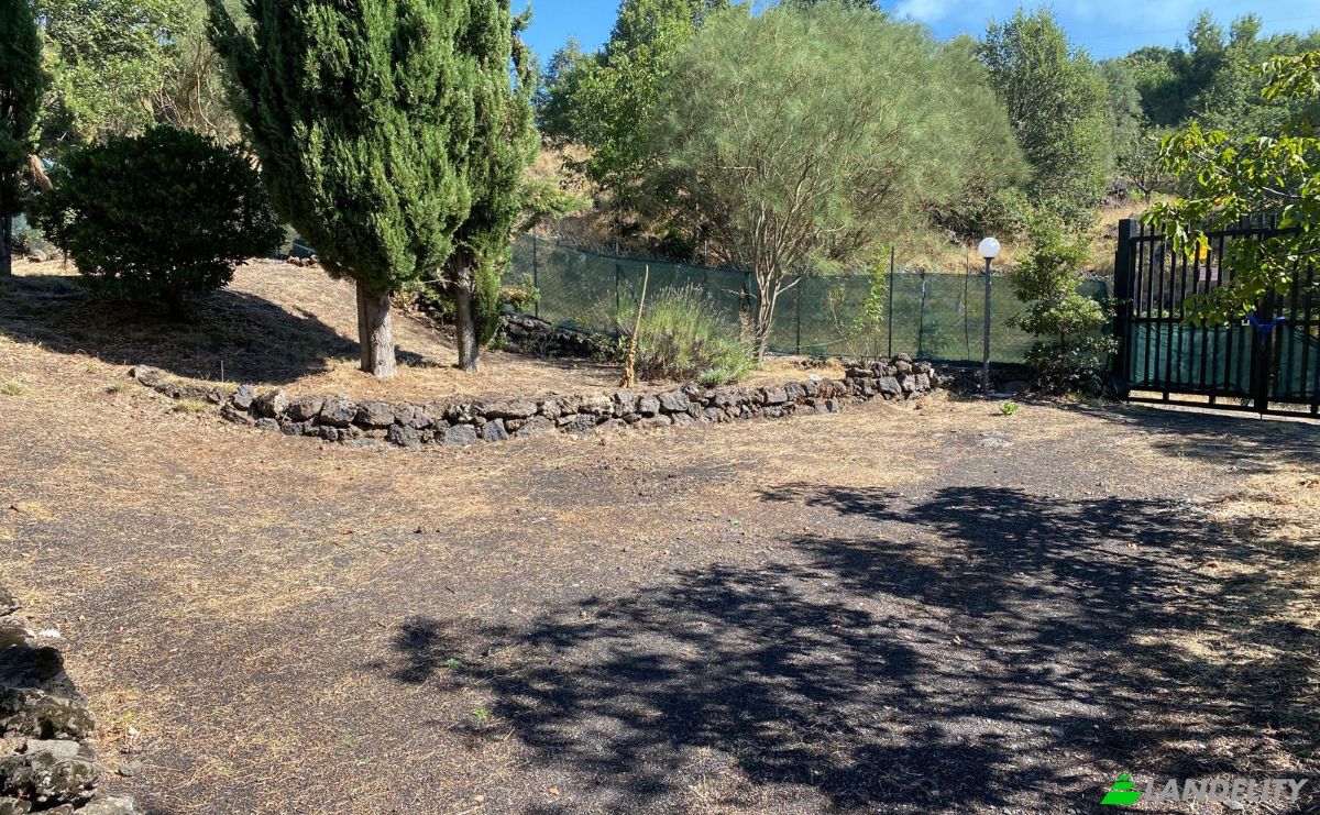 Land Lot for Sale Str Milia, 95030 Ragalna CT, Ragalna, Metropolitan city of Catania, Sicily, Italy. Photo 2