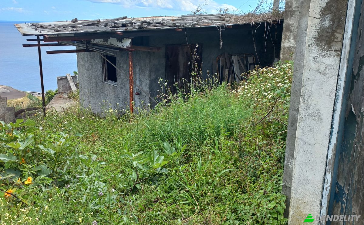 Single Family Home for Sale R de Sao Sebastiao 36, 9100-175 Santa Cruz, Santa Cruz, Madeira, Portugal. Photo 2