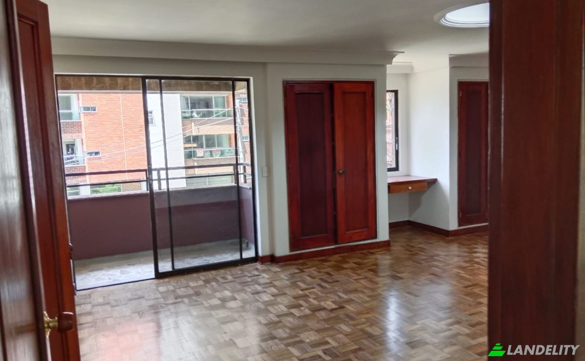 Apartment for Sale Tv 36 # 38-11, Laureles, Estadio, Medellin, Antioquia, Colombia. Photo 4