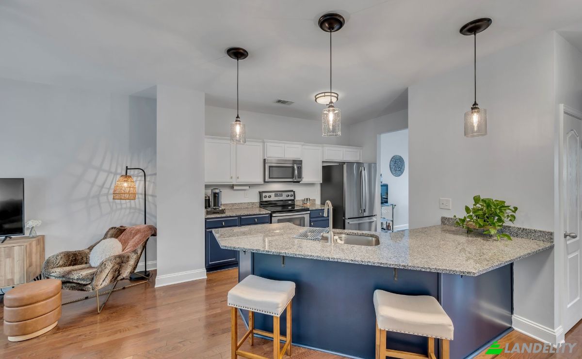 Single Family Home for Sale 1113 Woodbury Falls Ct, Nashville, Davidson County, Tennessee, United States, TN 37221, USA. Photo 13